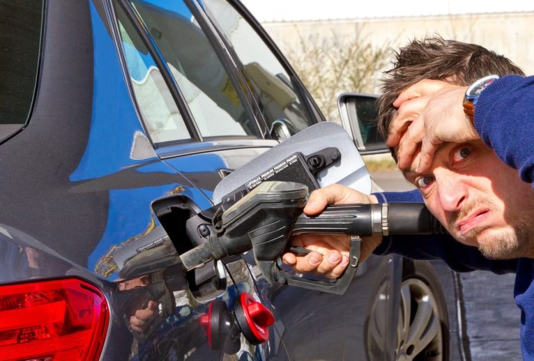 Prețuri record la benzină în Germania, deja peste 2 euro pe litru!