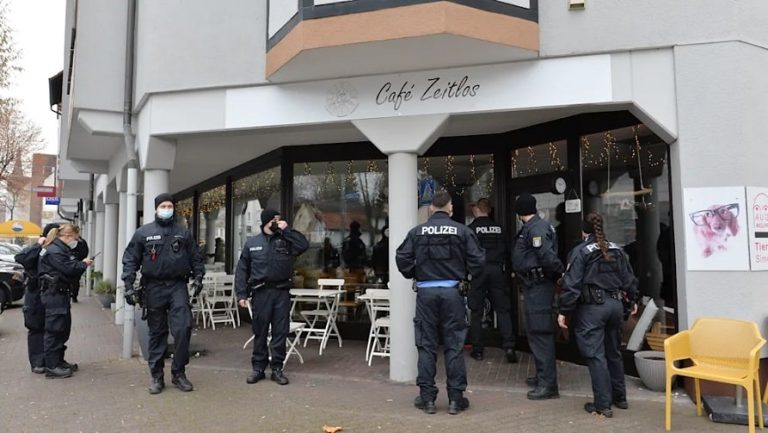 Brutarul german împotriva măștilor obligatorii – poliția i-a închis localul