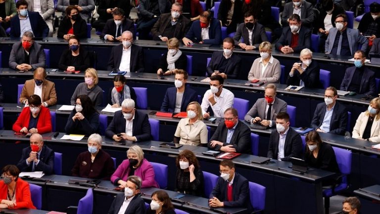 Germania: În Bundestag, statutul de recuperat este valabil încă 6 luni!